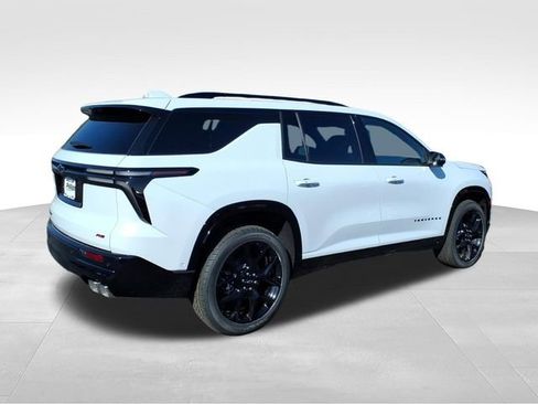 New 2026 Chevrolet Traverse RS w/ LPO, Floor Liner Package AWD/4WD image 3