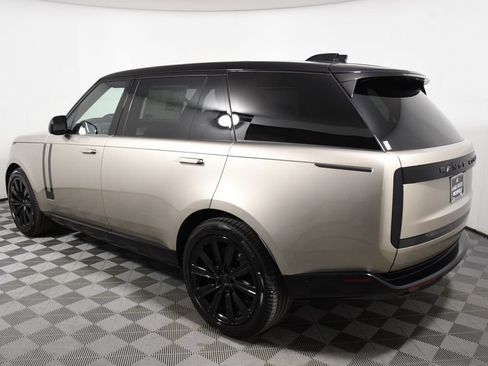 New 2026 Land Rover Range Rover Long Wheelbase SE AWD/4WD image 3