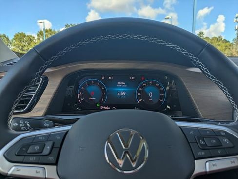 New 2026 Volkswagen Atlas SE image 31