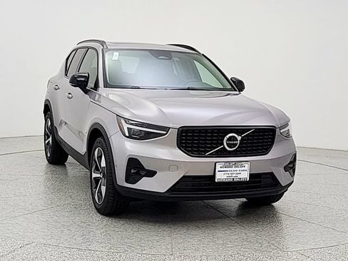 New 2026 Volvo XC40 B5 Plus w/ Climate Package AWD/4WD image 2