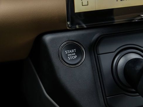 New 2026 Land Rover Defender 110 X AWD/4WD image 24