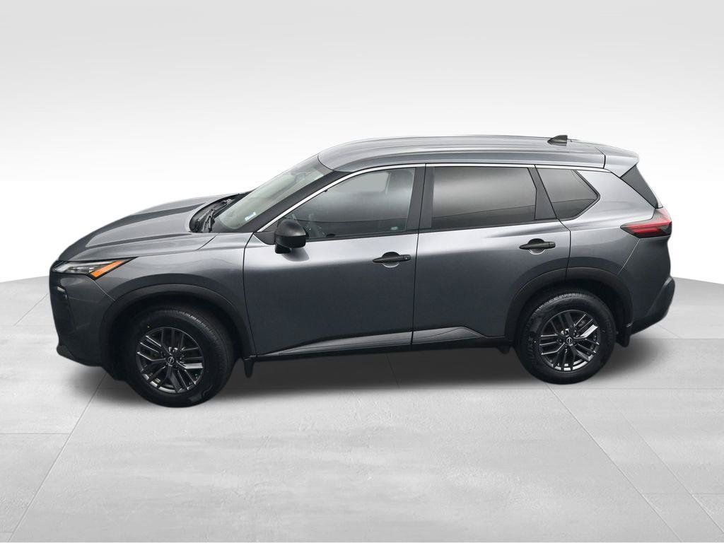 Used 2023 Nissan Rogue S AWD/4WD image 40