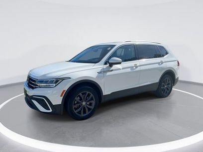 Certified 2022 Volkswagen Tiguan SE w/ Panoramic Sunroof Package