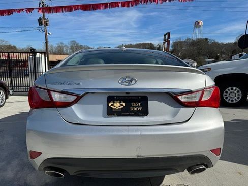 Used 2014 Hyundai Sonata SE w/ Premium Package 04 FWD image 6