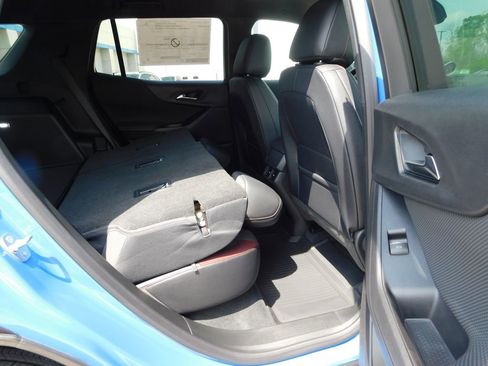 New 2026 Chevrolet Equinox RS w/ LPO, Floor Liner Package AWD/4WD image 25