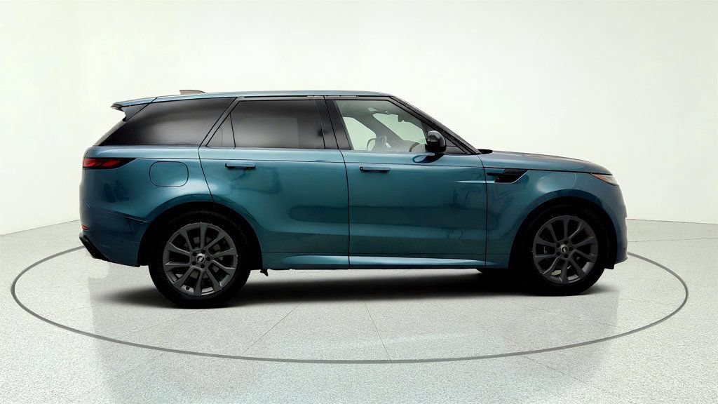 Used 2024 Land Rover Range Rover Sport Dynamic SE AWD/4WD image 4