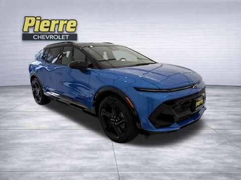 New 2026 Chevrolet Equinox EV RS image 7