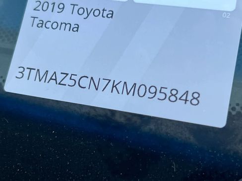 Used 2019 Toyota Tacoma SR5 RWD image 23