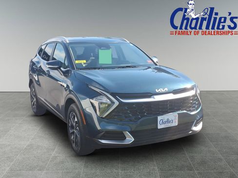 Used 2023 Kia Sportage EX AWD/4WD image 3