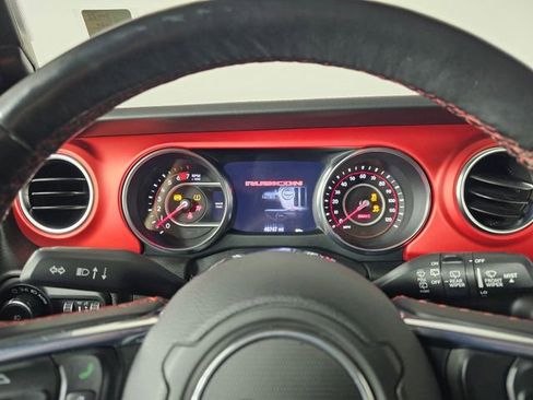 Used 2020 Jeep Wrangler Unlimited Rubicon w/ Uconnect 4C Nav & Sound Group image 26