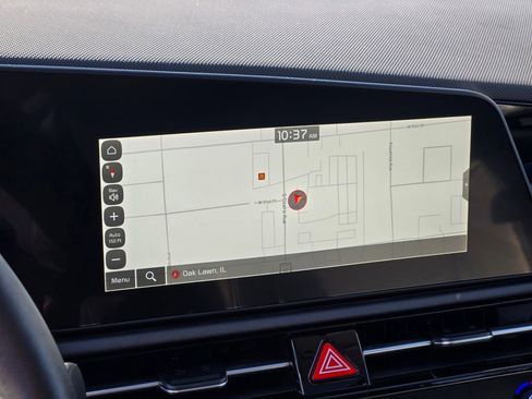 Used 2023 Kia Niro SX Touring image 35