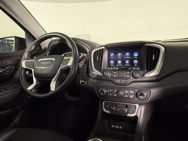 Used 2022 GMC Terrain SLT w/ Tech Package FWD image 16