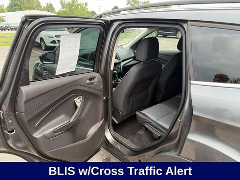 Used 2017 Ford Escape SE w/ Equipment Group 201A FWD image 26