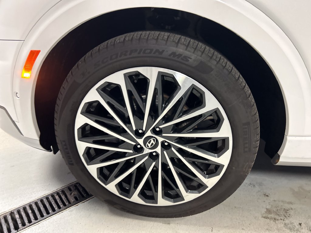 Used 2026 Hyundai Palisade Calligraphy AWD/4WD image 9