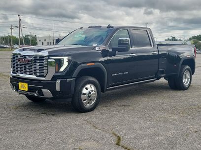 New 2026 GMC Sierra 3500 Denali w/ Denali Reserve Package
