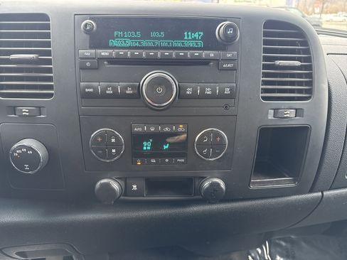 Used 2010 Chevrolet Silverado 1500 LT w/ Power Pack Plus image 22