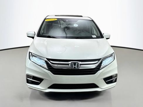 Used 2019 Honda Odyssey Elite image 2