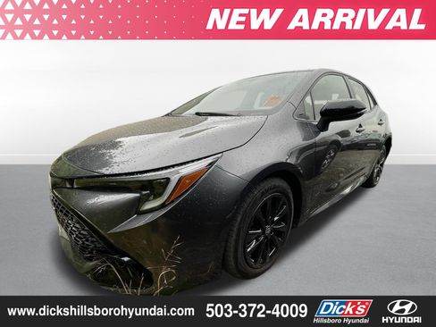 Used 2026 Toyota Corolla SE FWD image 3