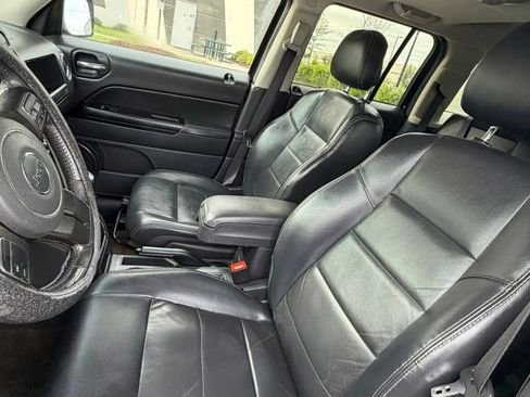 Used 2016 Jeep Patriot High Altitude FWD image 11