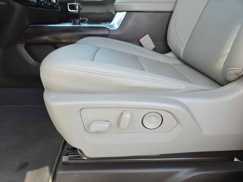 Certified 2024 GMC Sierra 1500 SLT image 23