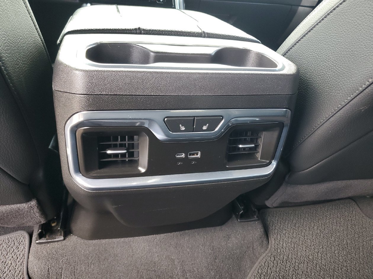 Used 2025 GMC Sierra 1500 Denali AWD/4WD image 16