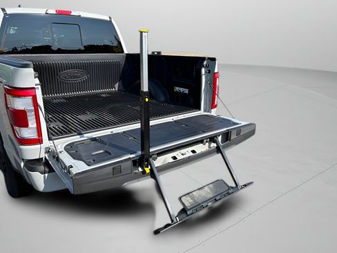 Used 2023 Ford F150 Lariat w/ Equipment Group 502A High AWD/4WD image 21