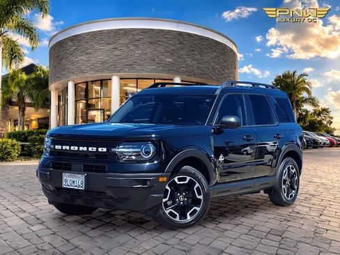 Used 2024 Ford Bronco Sport Outer Banks w/ Tech Package AWD/4WD image 1