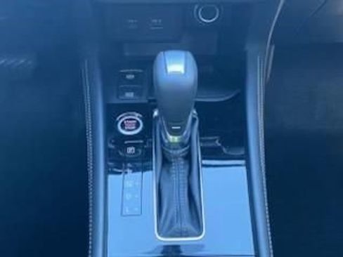 Used 2023 Nissan Kicks SR w/ SR Premium Package image 11