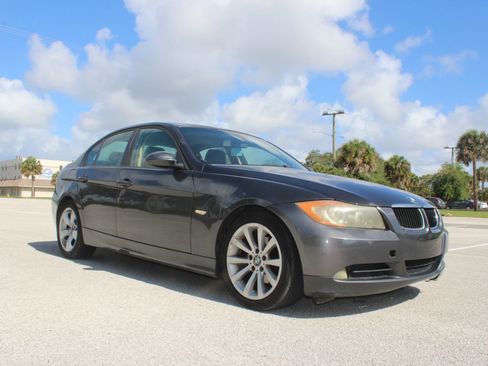 Used 2006 BMW 325i Sedan RWD image 13