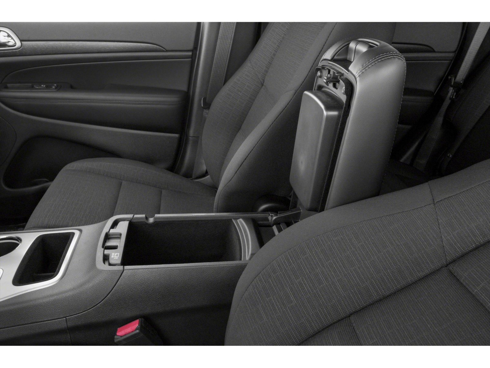 Used 2018 Jeep Grand Cherokee Altitude AWD/4WD image 9