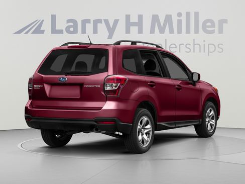 Used 2016 Subaru Forester 2.5i Premium w/ Popular Package #2 AWD/4WD image 2
