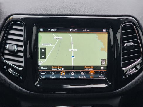 Used 2018 Jeep Compass Limited w/ Navigation Group image 10