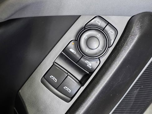 Used 2020 Chevrolet Camaro LT image 19