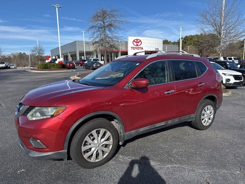 Used 2016 Nissan Rogue S w/ Appearance Package image 2