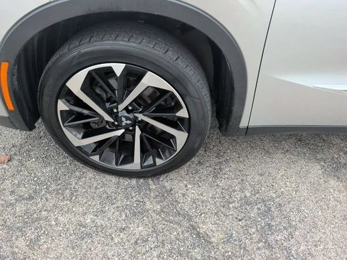 Used 2022 Mitsubishi Outlander ES FWD image 8