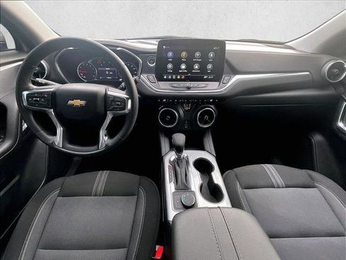 Used 2024 Chevrolet Blazer LT FWD image 16