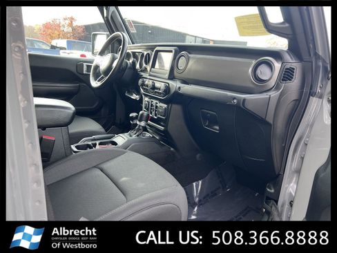 Used 2022 Jeep Gladiator Sport image 19