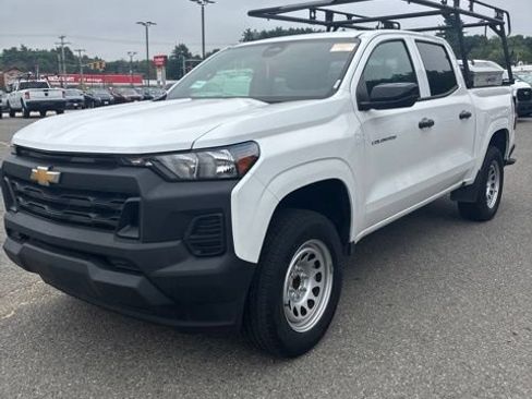 Used 2024 Chevrolet Colorado W/T w/ Safety Package RWD image 3