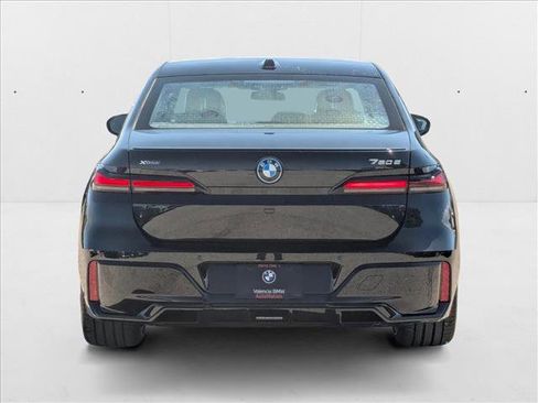 New 2026 BMW 750e xDrive w/ Premium Package AWD/4WD image 8