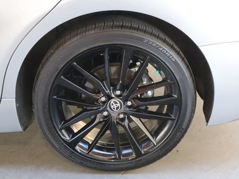 Used 2024 Toyota Camry XSE FWD image 13