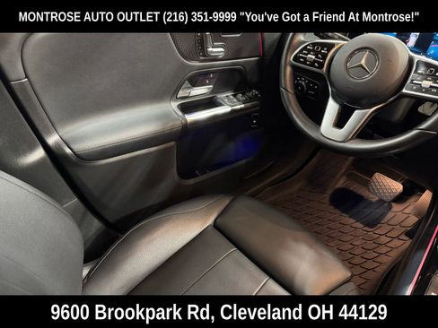 Used 2021 Mercedes-Benz GLA 250 4MATIC image 38