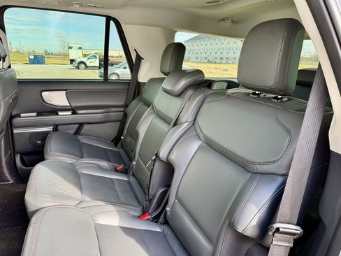 Certified 2025 Ford Expedition Active AWD/4WD image 12