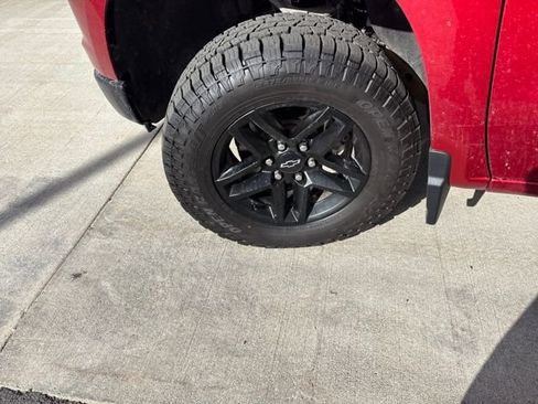 Certified 2024 Chevrolet Silverado 1500 LT Trail Boss w/ Convenience Package II image 29