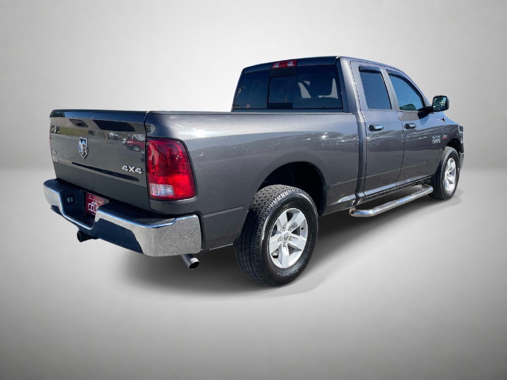 Used 2016 RAM 1500 Classic SLT AWD/4WD image 3