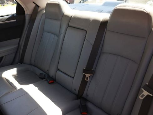 Used 2007 Chrysler 300 C image 14