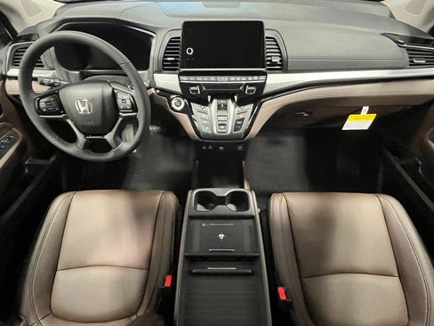 New 2026 Honda Odyssey Touring image 27