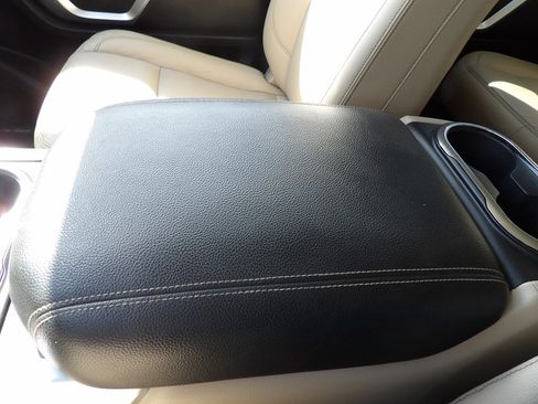 Used 2017 Nissan Titan SL w/ Chrome Package image 26