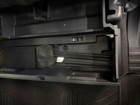 Used 2021 Ford F250 Lariat image 28