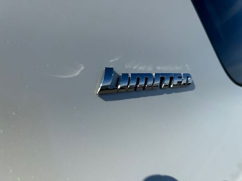 Used 2021 Toyota 4Runner Limited AWD/4WD image 35