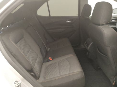 Used 2020 Chevrolet Equinox LT FWD image 19